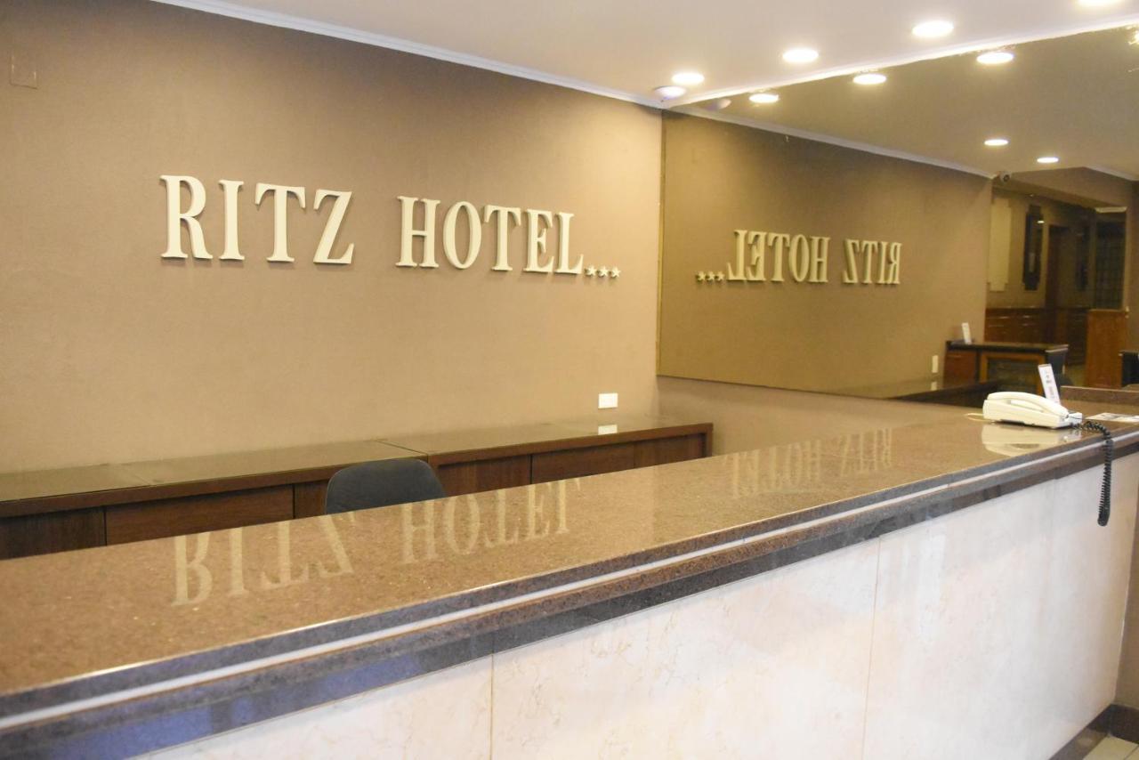 Ritz Hotel Мендоса Экстерьер фото