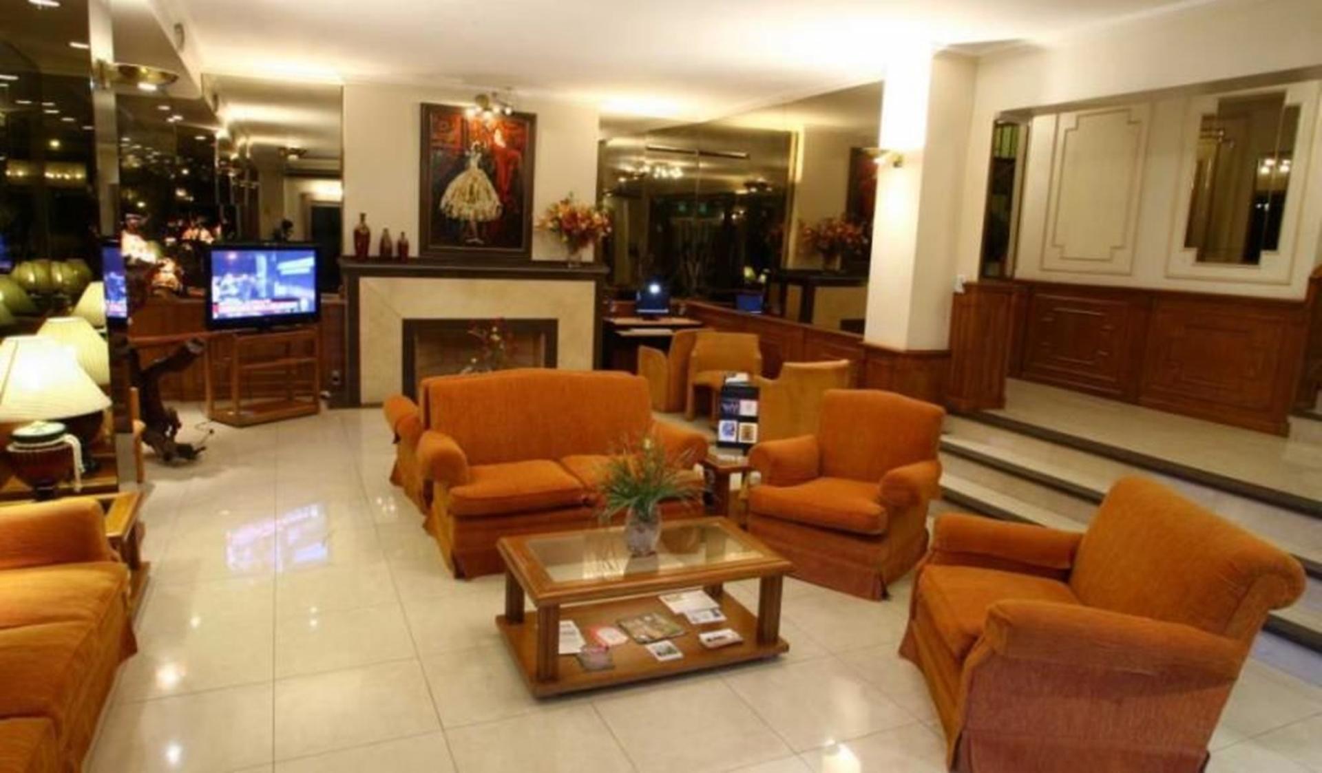 Ritz Hotel Мендоса Экстерьер фото